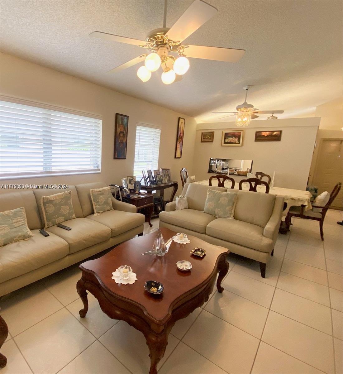 WHISPER WALK SEC C CONDO - Residential