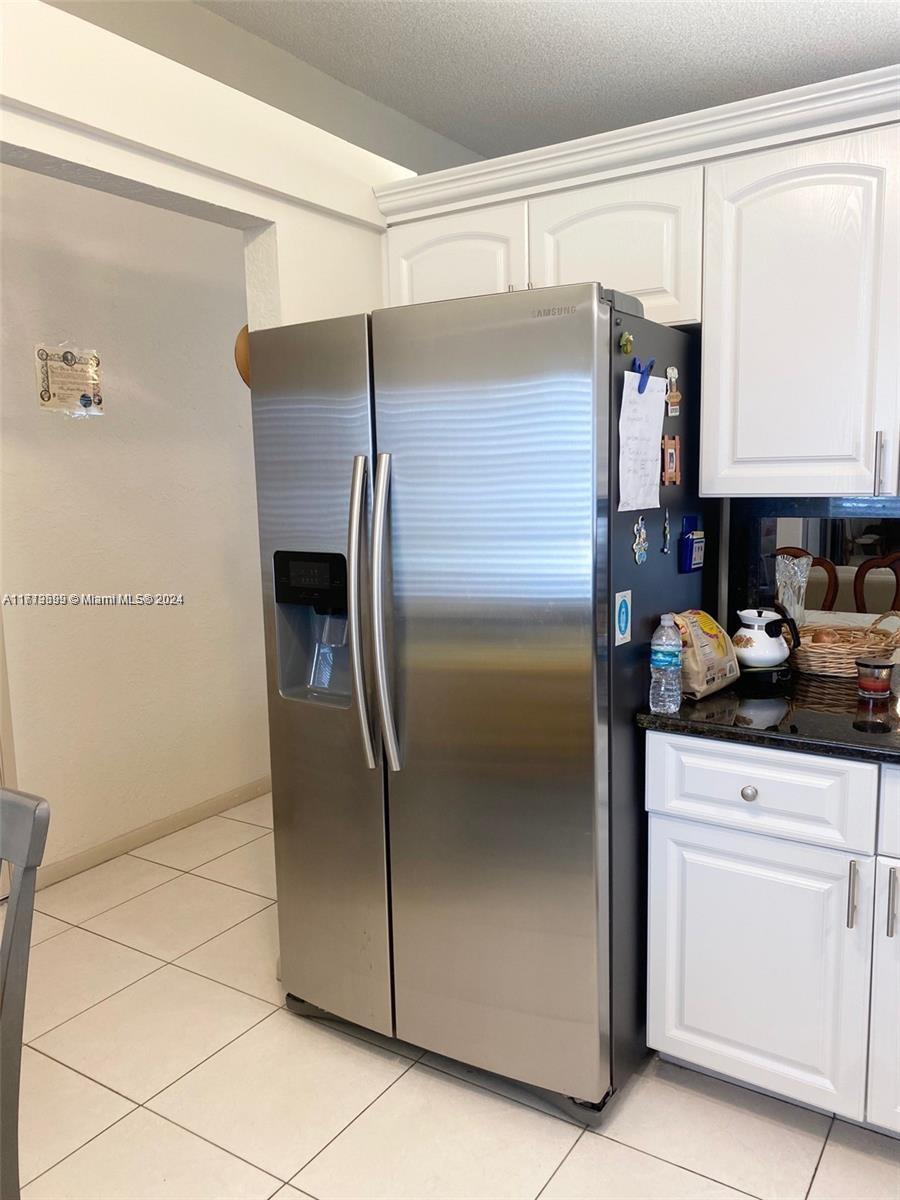 WHISPER WALK SEC C CONDO - Residential