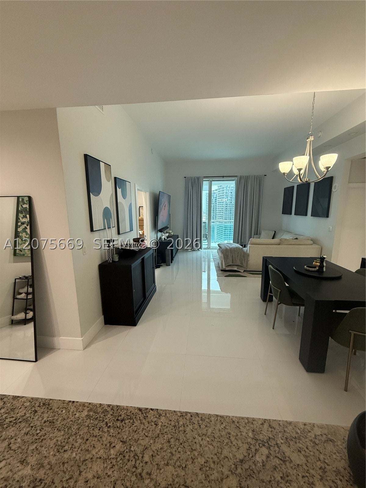 951 Brickell Ave 4105