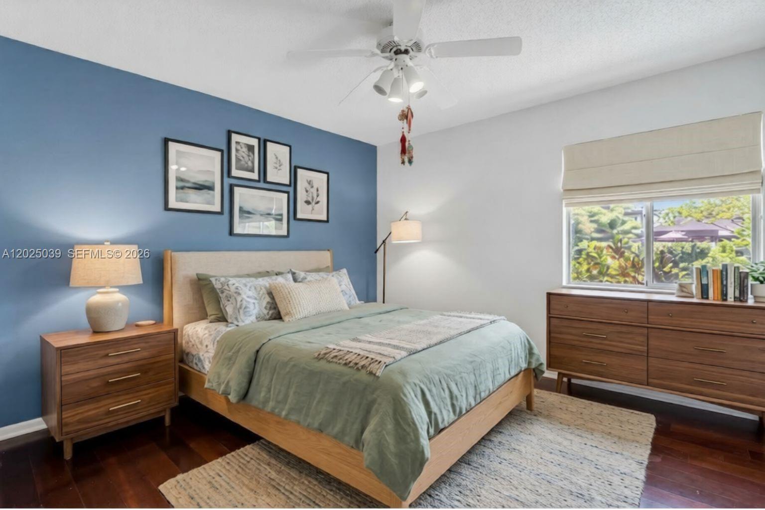 NOB HILL VILLAGE - Residential