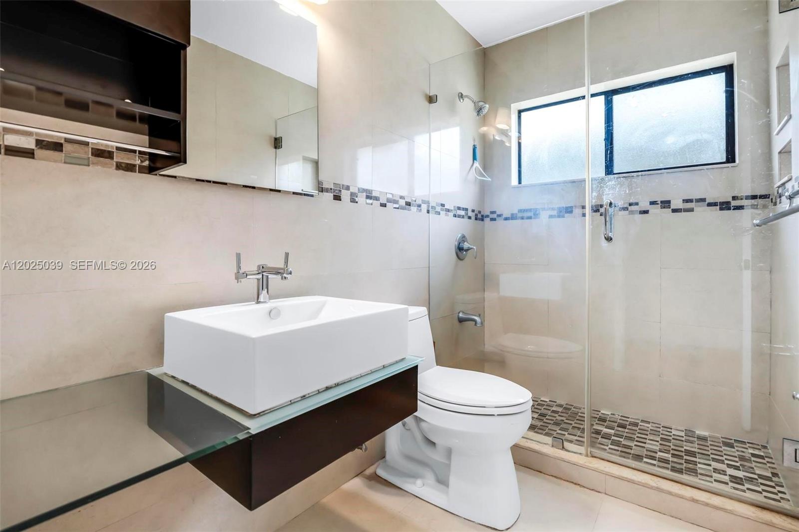 NOB HILL VILLAGE - Residential