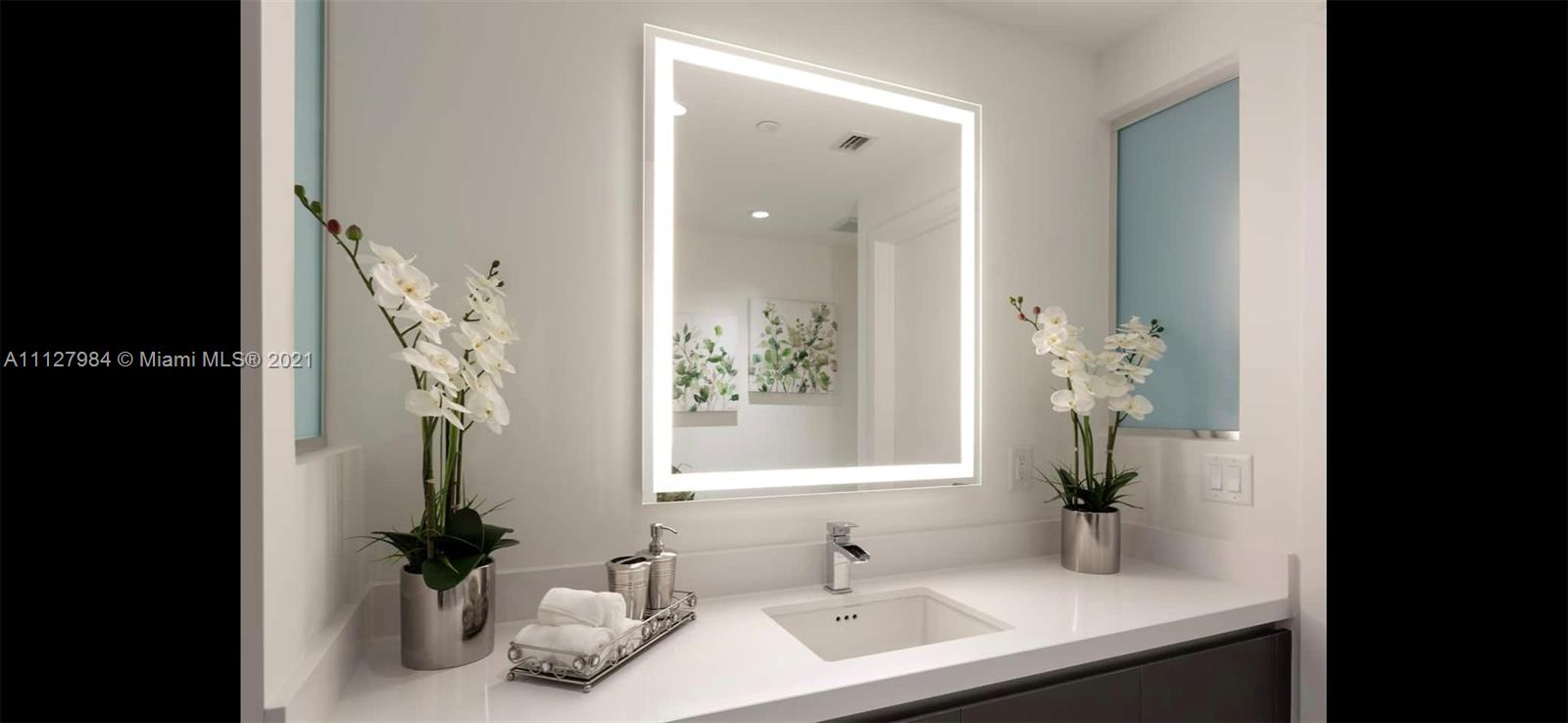 PARAMOUNT MIAMI WORLDCENT - Residential Lease