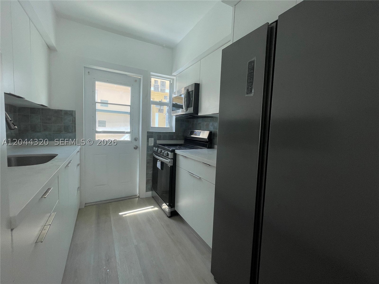 2120 Biarritz Dr 1
