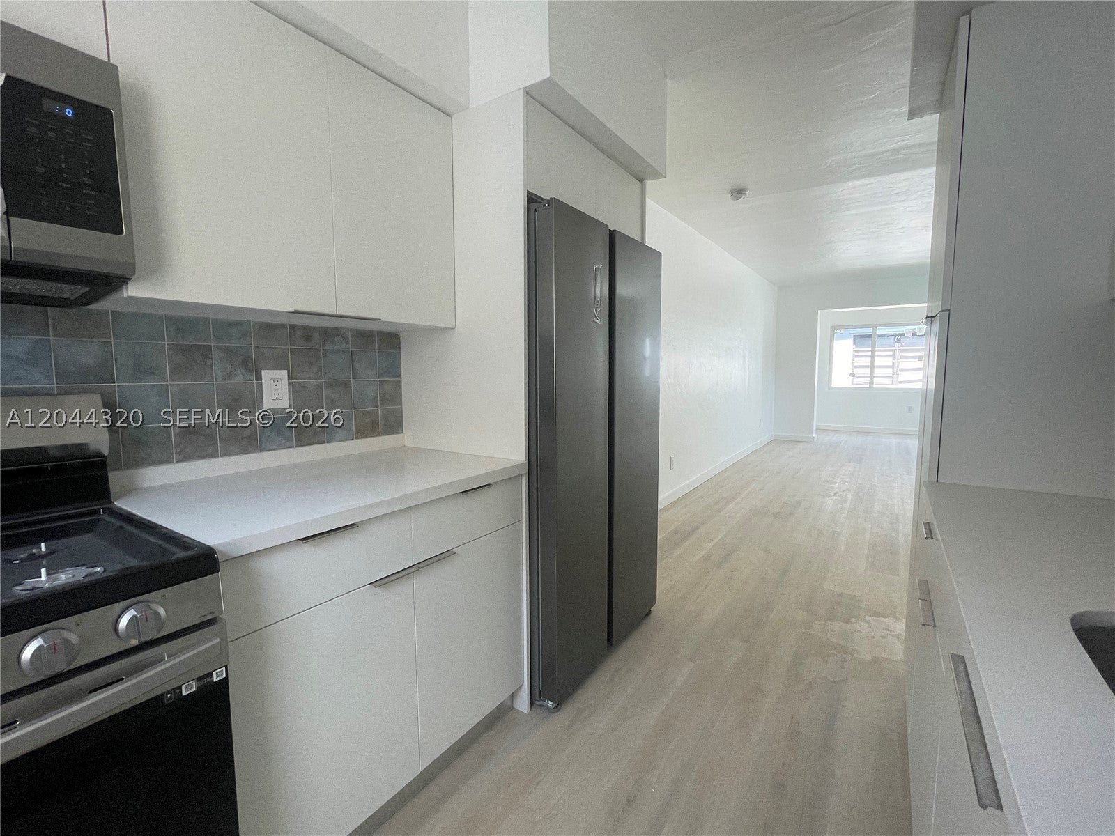 2120 Biarritz Dr 1