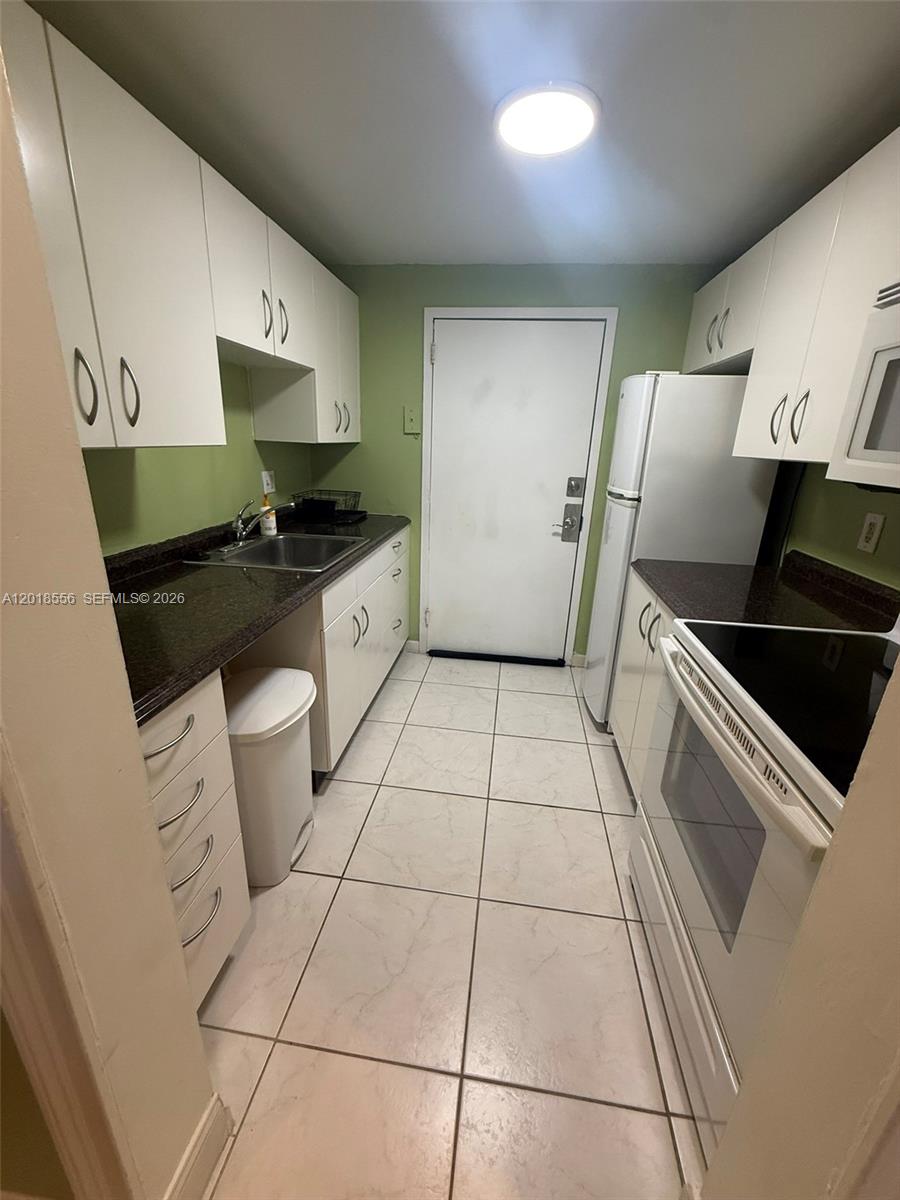 KEYSTONE TOWERS CONDO - Residential