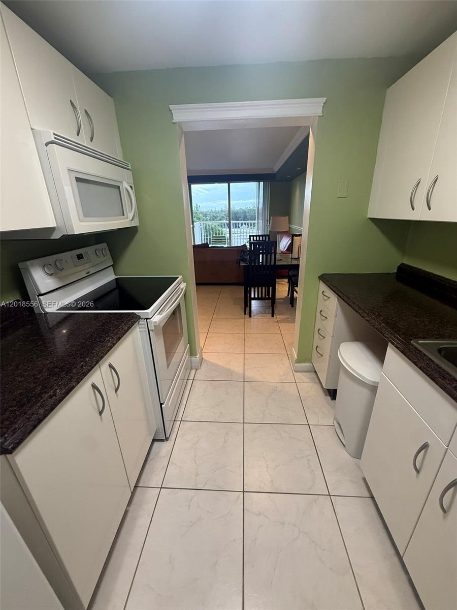 KEYSTONE TOWERS CONDO - Residential
