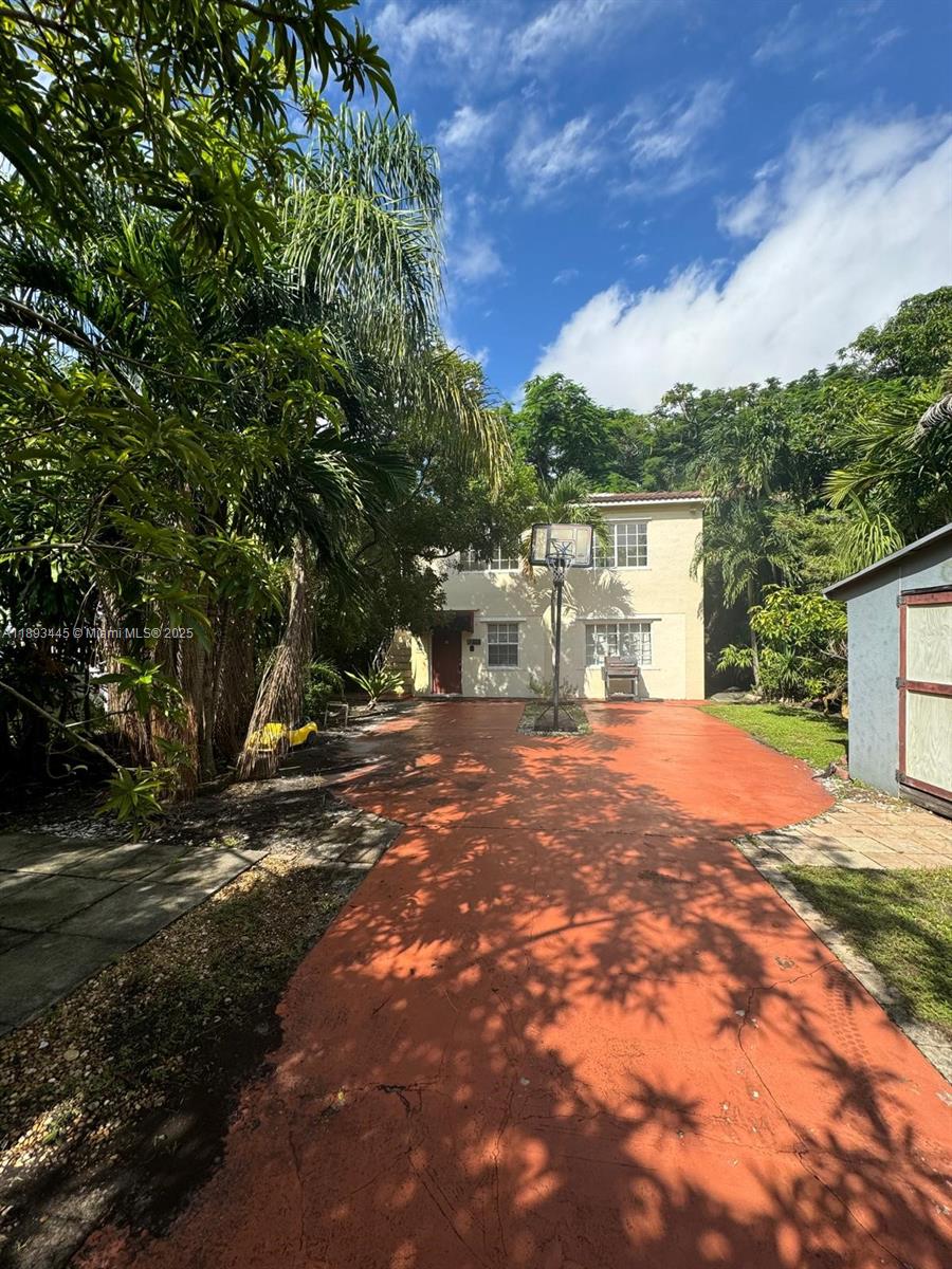 DANIA HEIGHTS EXT - Residential Lease