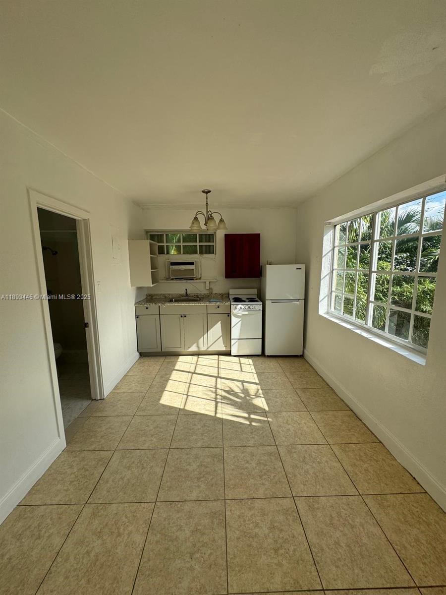 DANIA HEIGHTS EXT - Residential Lease