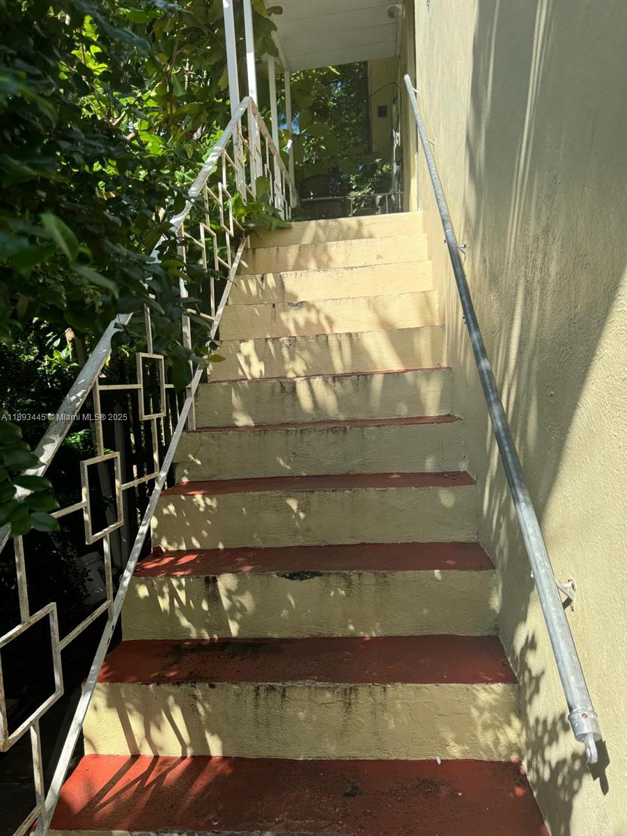 DANIA HEIGHTS EXT - Residential Lease