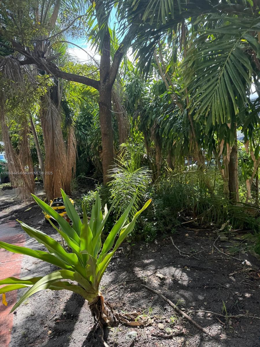 DANIA HEIGHTS EXT - Residential Lease
