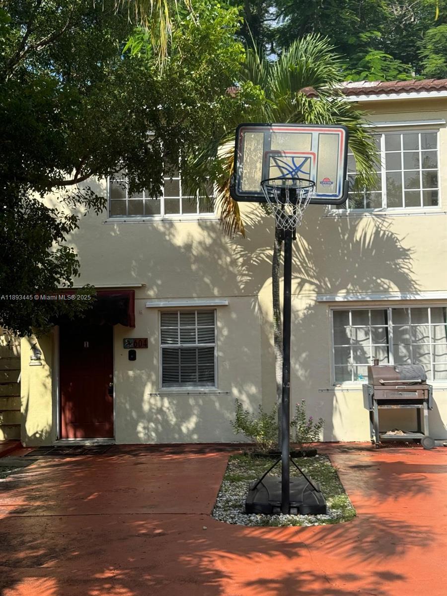 DANIA HEIGHTS EXT - Residential Lease