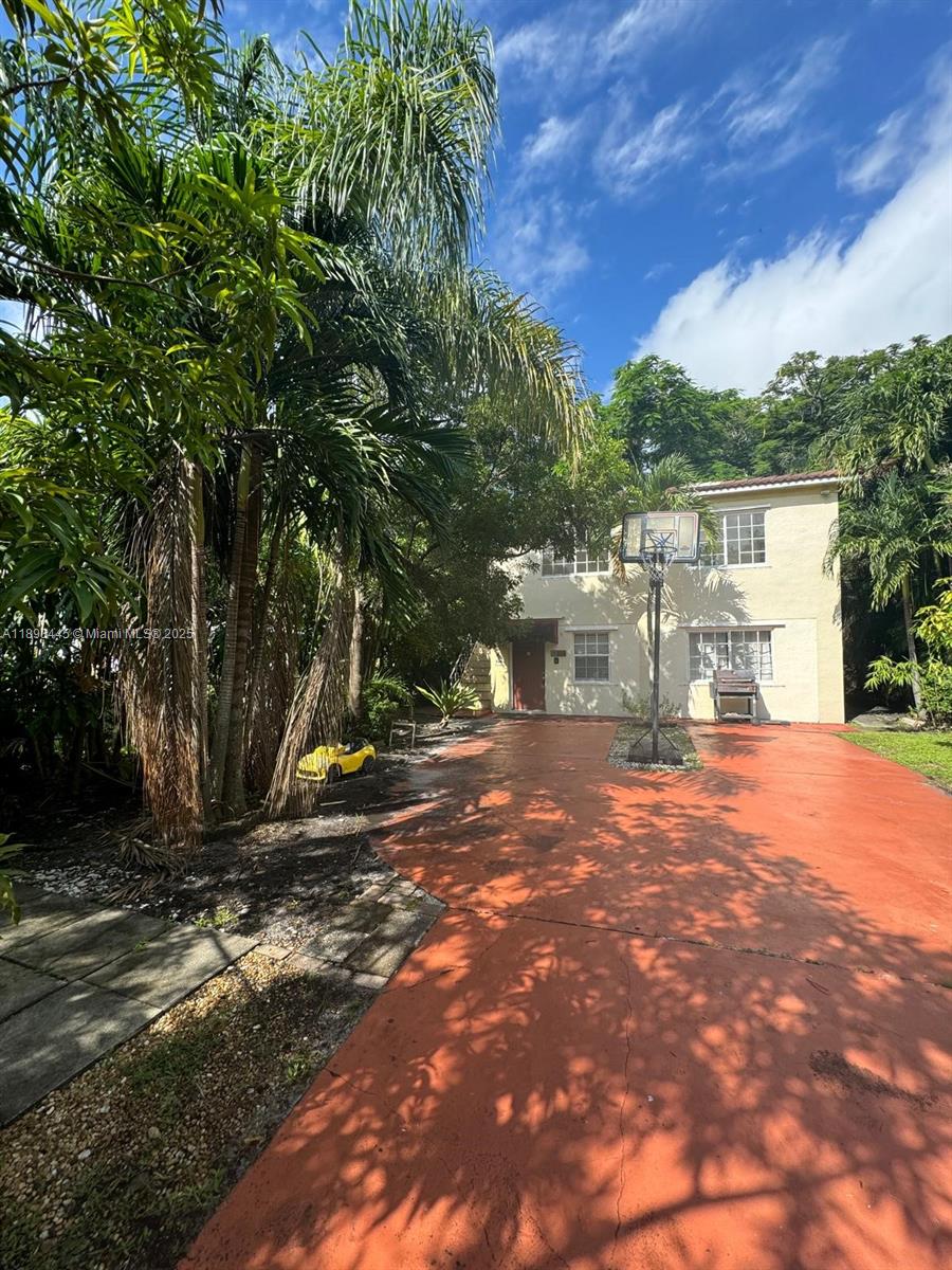 DANIA HEIGHTS EXT - Residential Lease