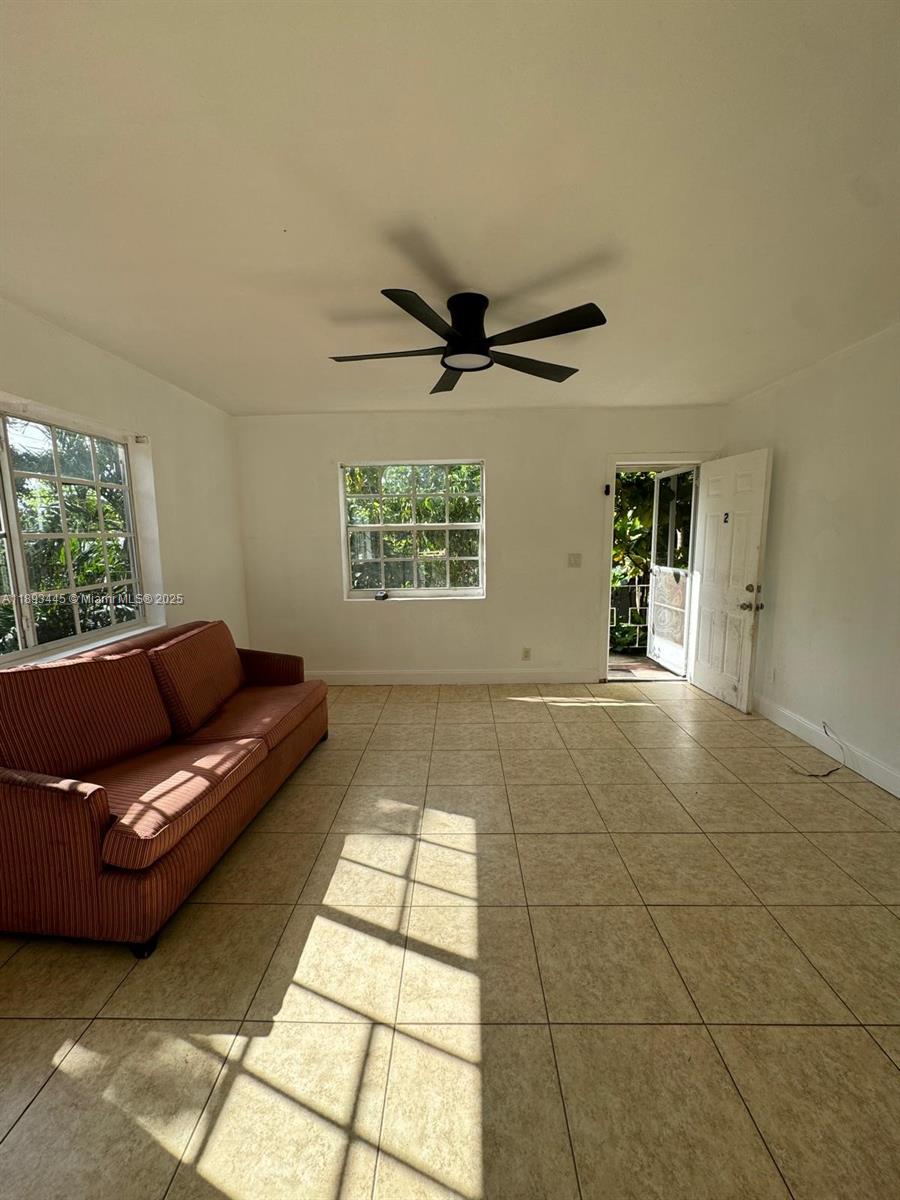 DANIA HEIGHTS EXT - Residential Lease
