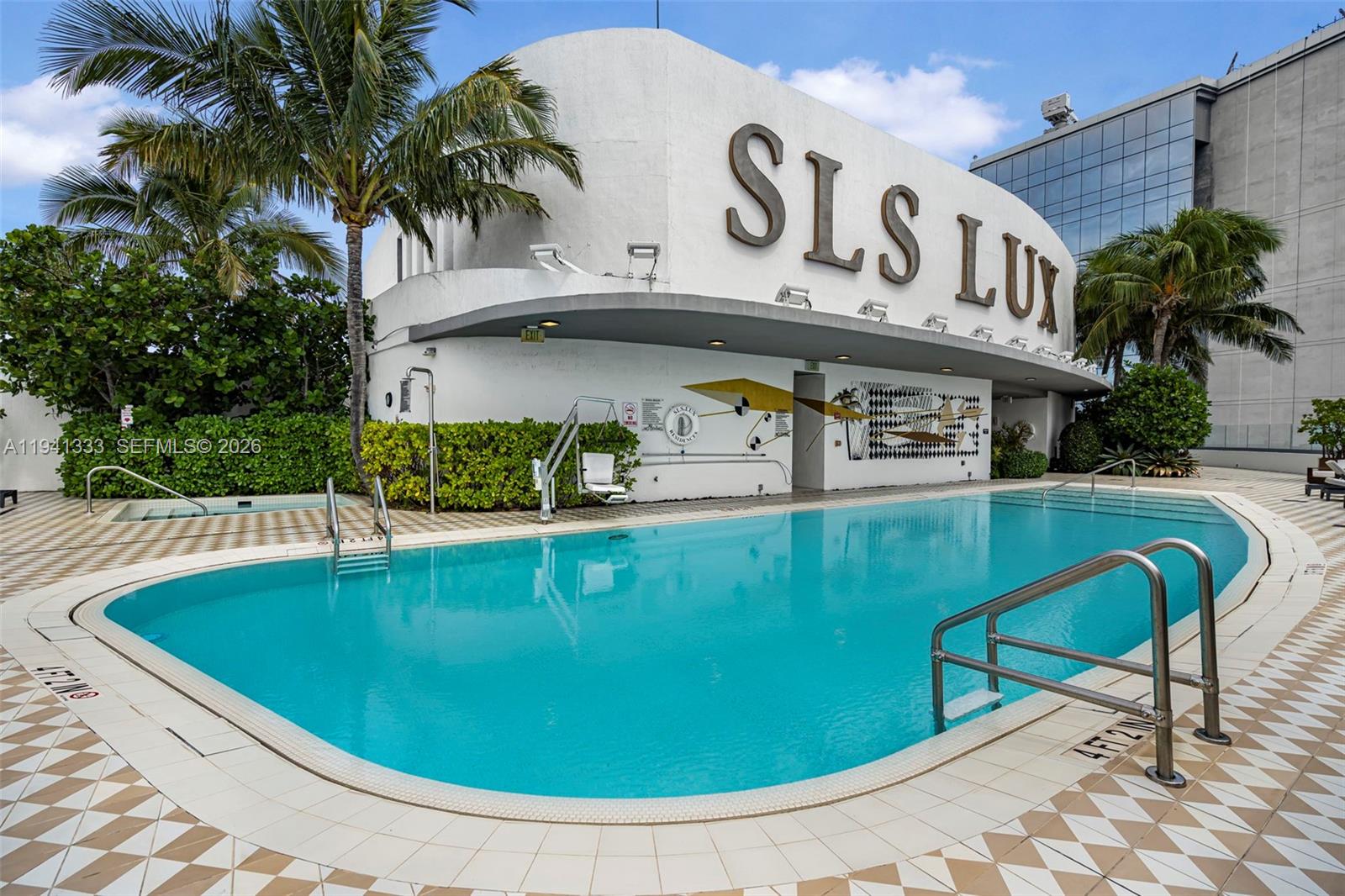 801 SMA RESIDENCES CONDO - Residential