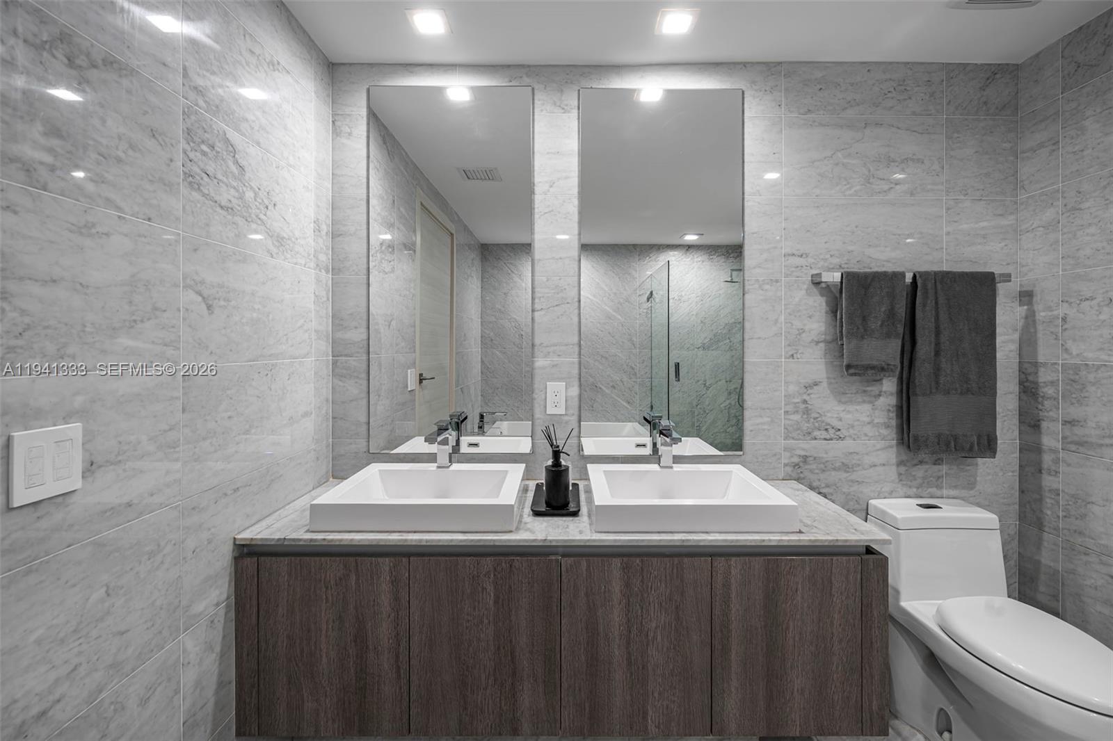 801 SMA RESIDENCES CONDO - Residential