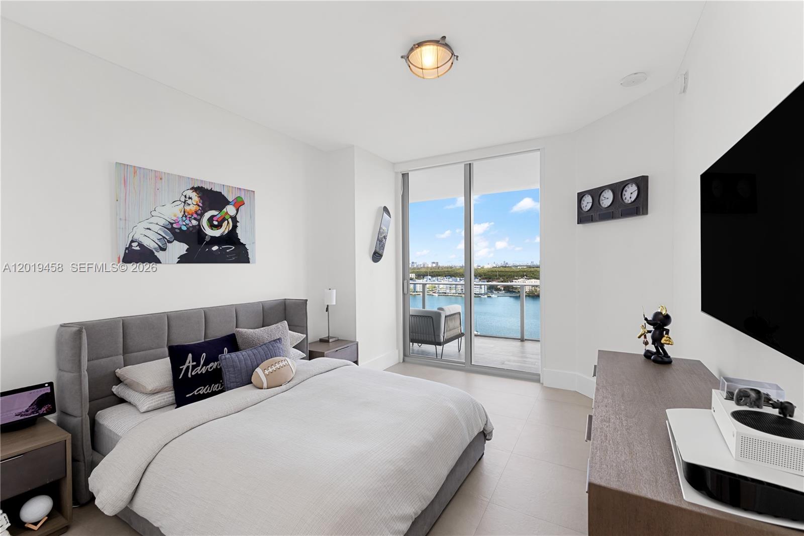MARINA PALMS RESIDENCES S - Residential