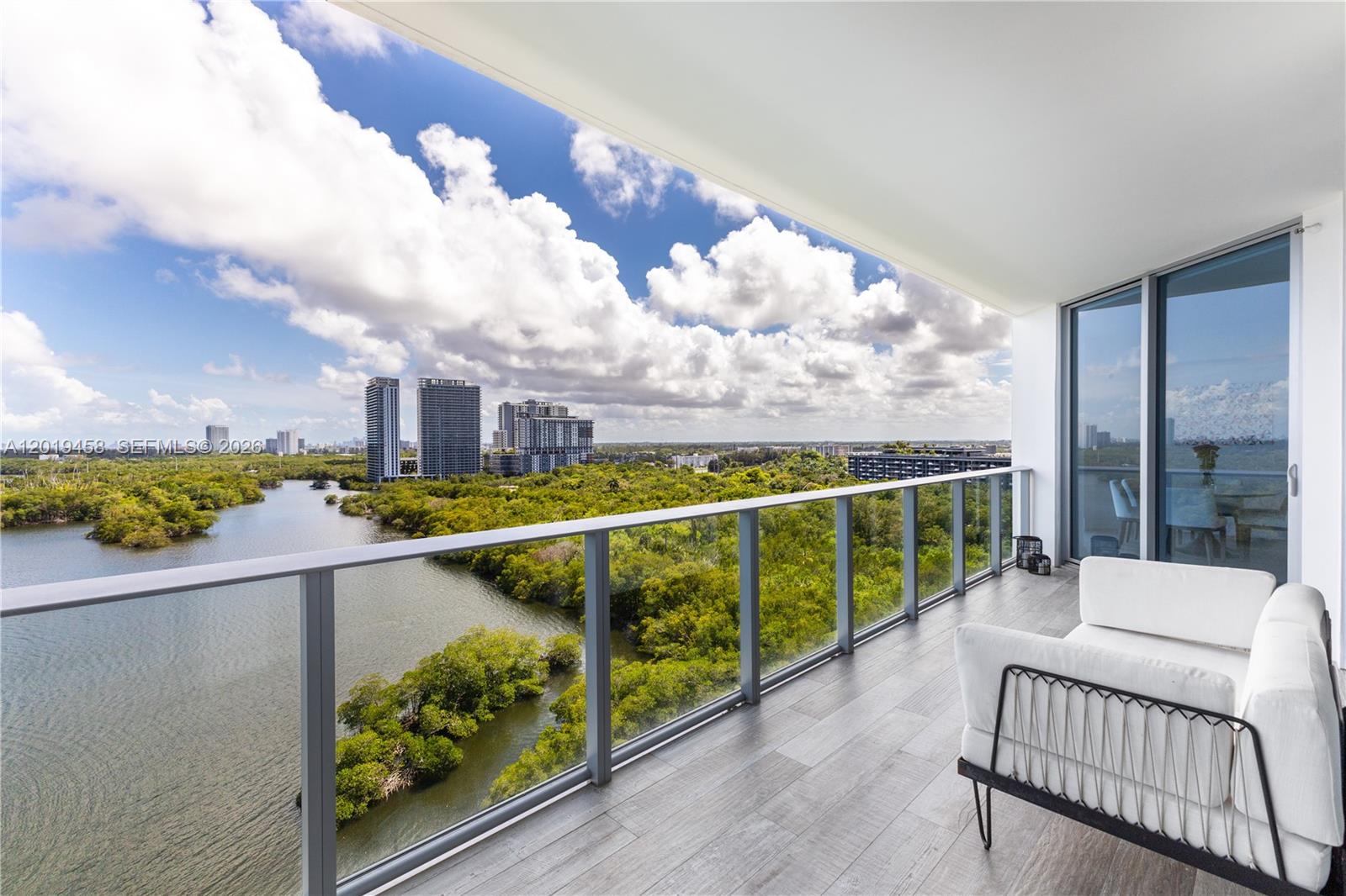MARINA PALMS RESIDENCES S - Residential