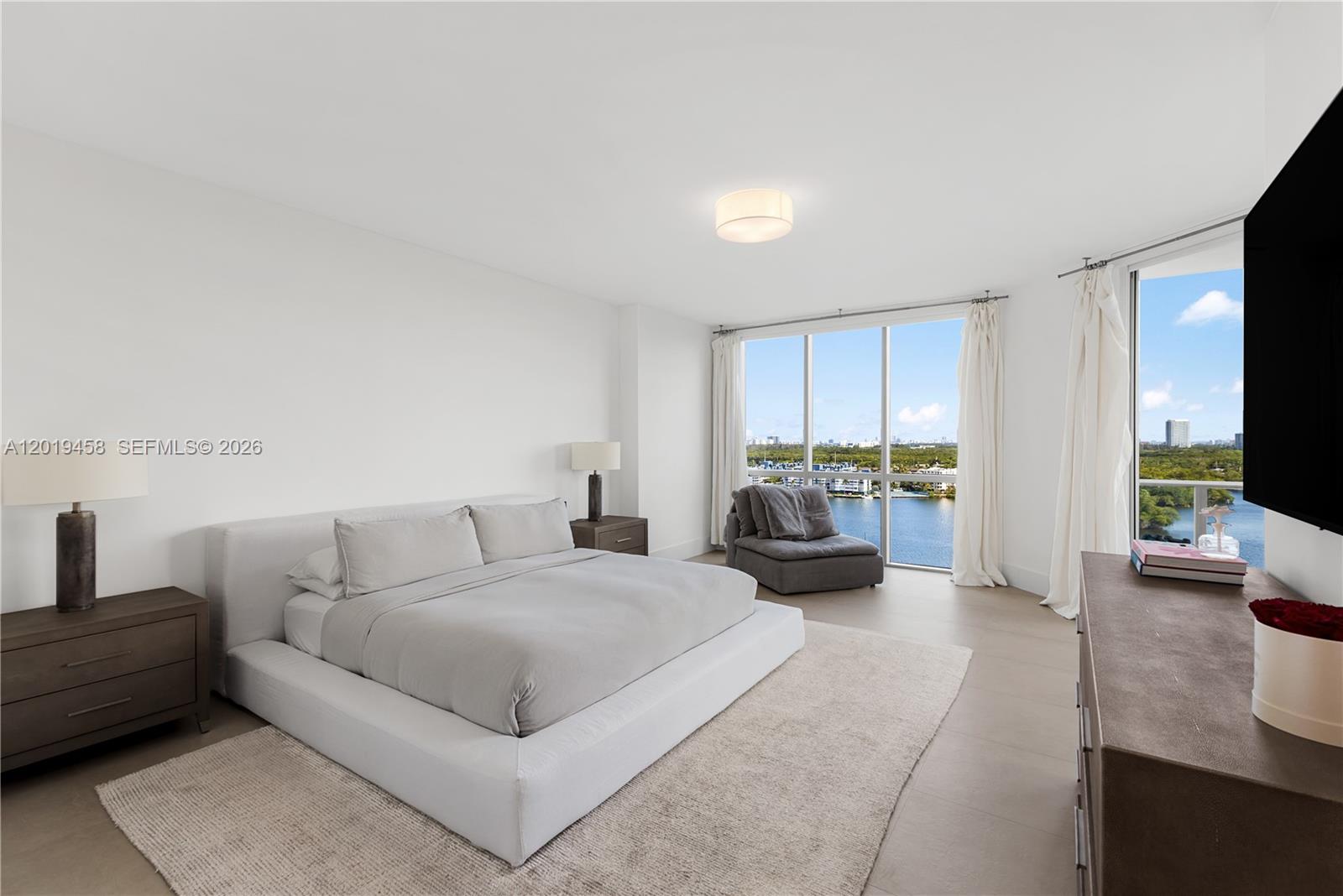 MARINA PALMS RESIDENCES S - Residential