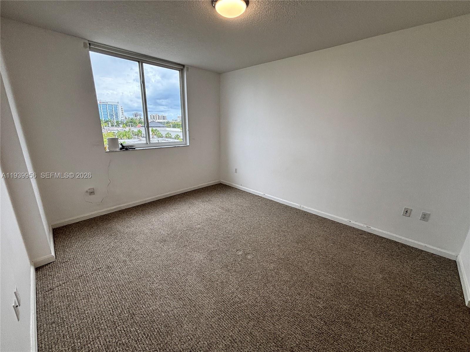 2775 NE 187th St 403