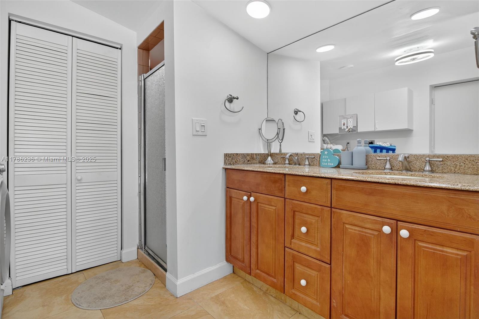 LOOK HOMESITES NO 4 - Residential