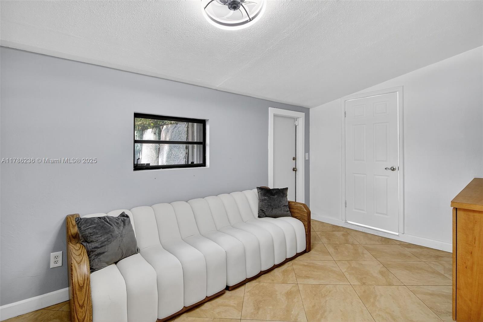 LOOK HOMESITES NO 4 - Residential