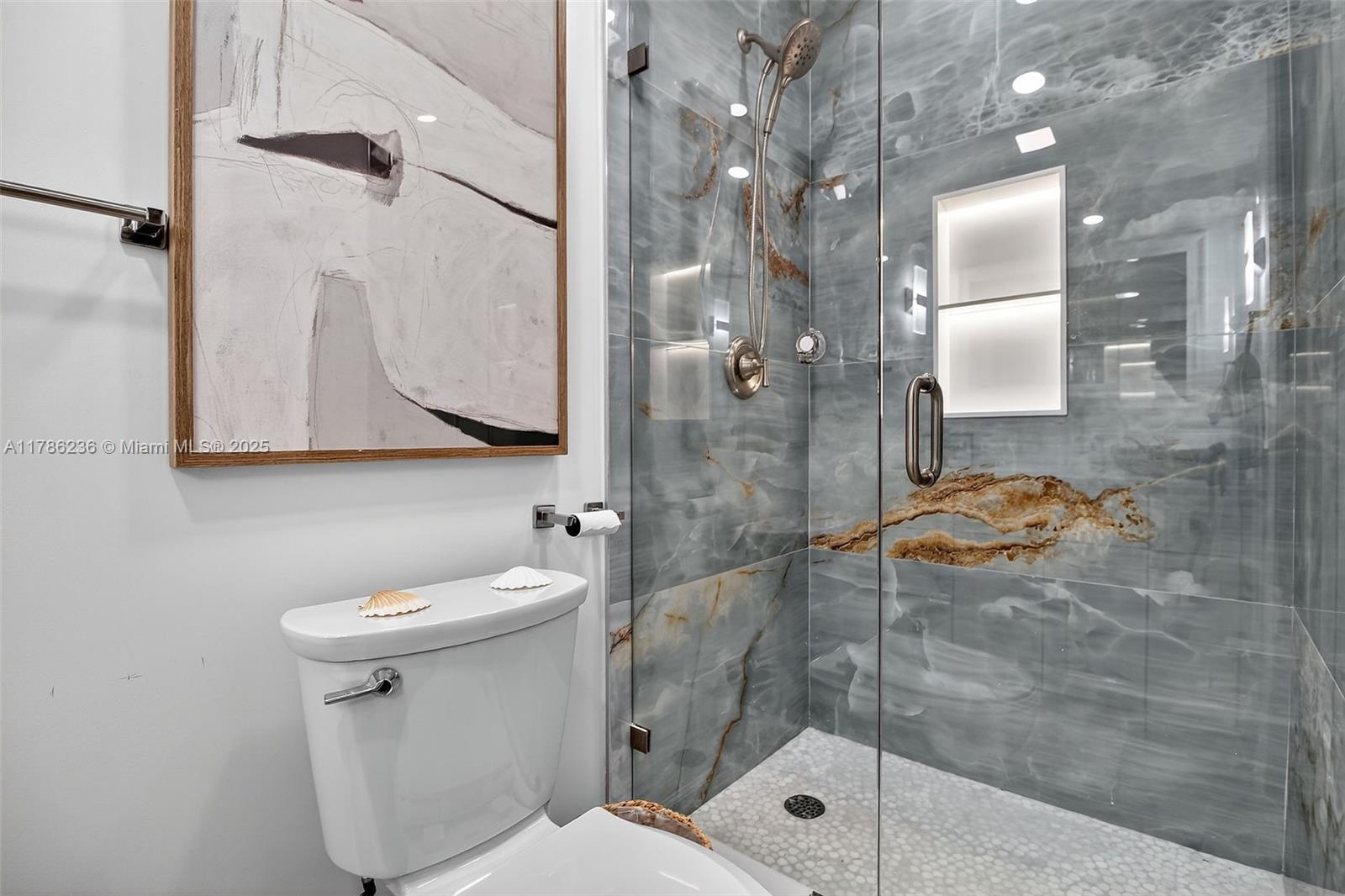 LOOK HOMESITES NO 4 - Residential