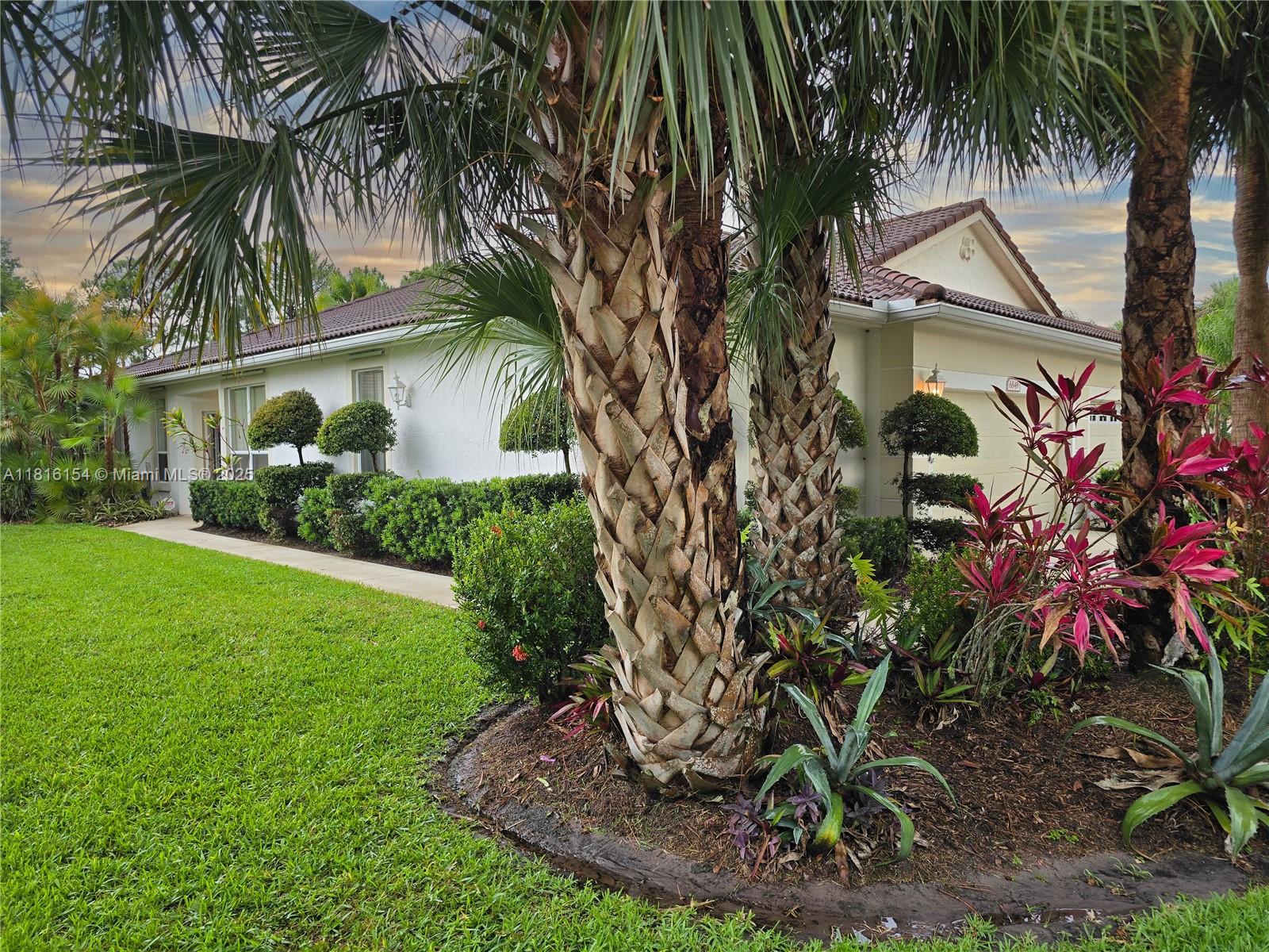Rental Property at 6849 Se Warwick Ln 6849, Stuart, Martin County, Florida - Bedrooms: 3 
Bathrooms: 2  - $3,100 MO.
