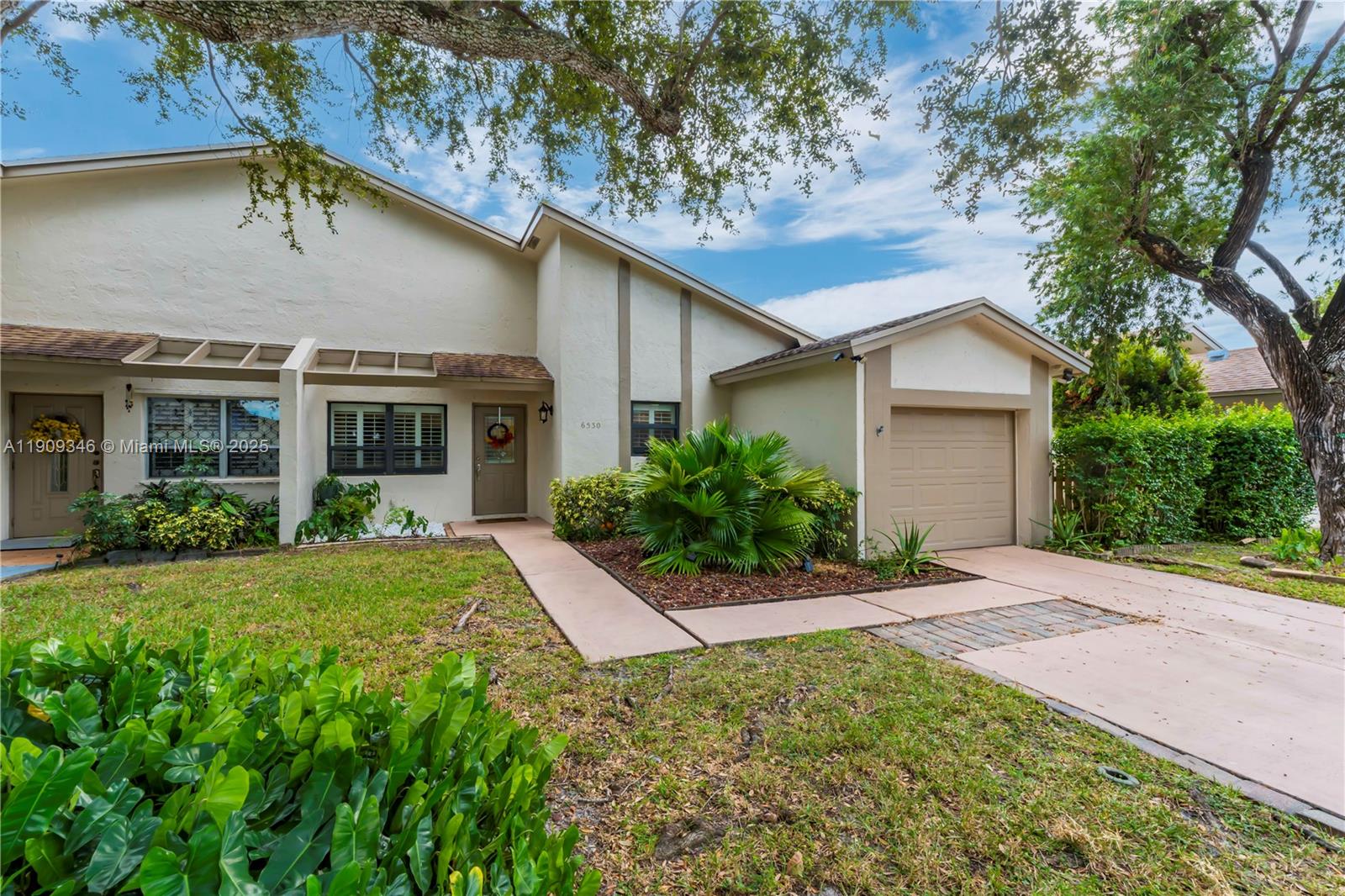 POLYNESIAN VILLAS - Residential