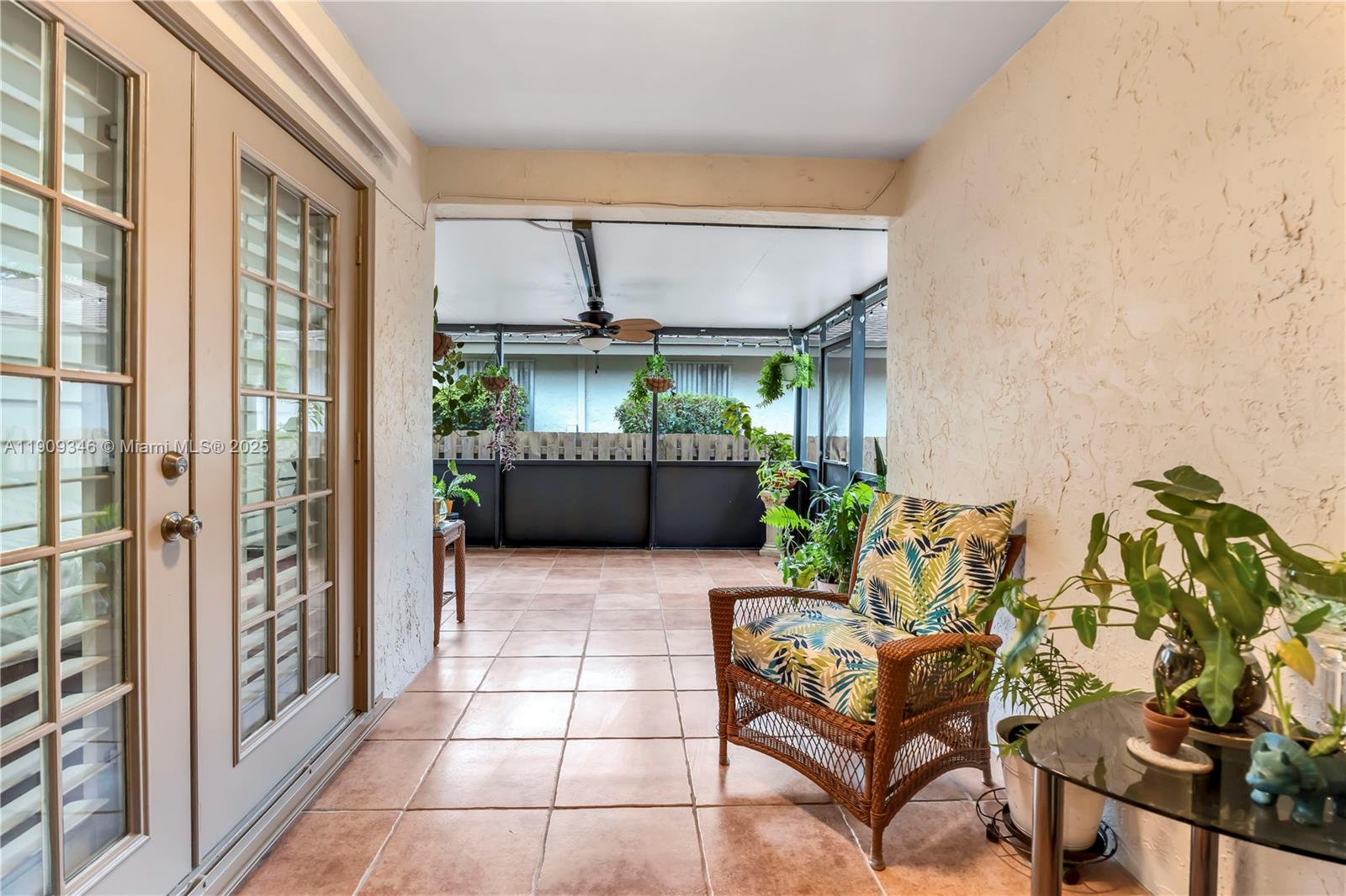 POLYNESIAN VILLAS - Residential