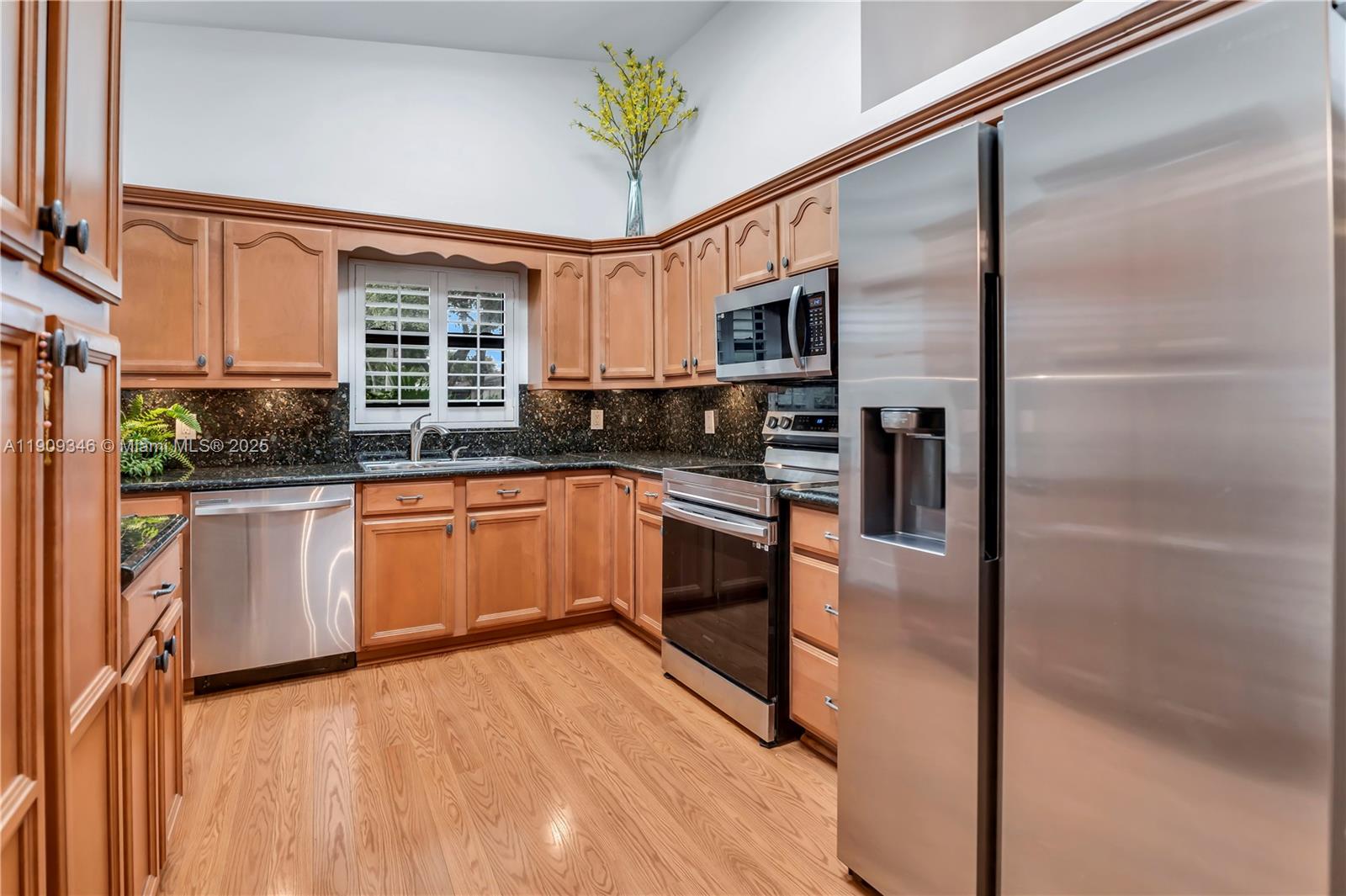 POLYNESIAN VILLAS - Residential