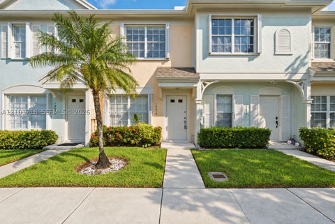 Photo of 16679 Hemingway Dr, Weston, FL 33326 (MLS # A12101718)