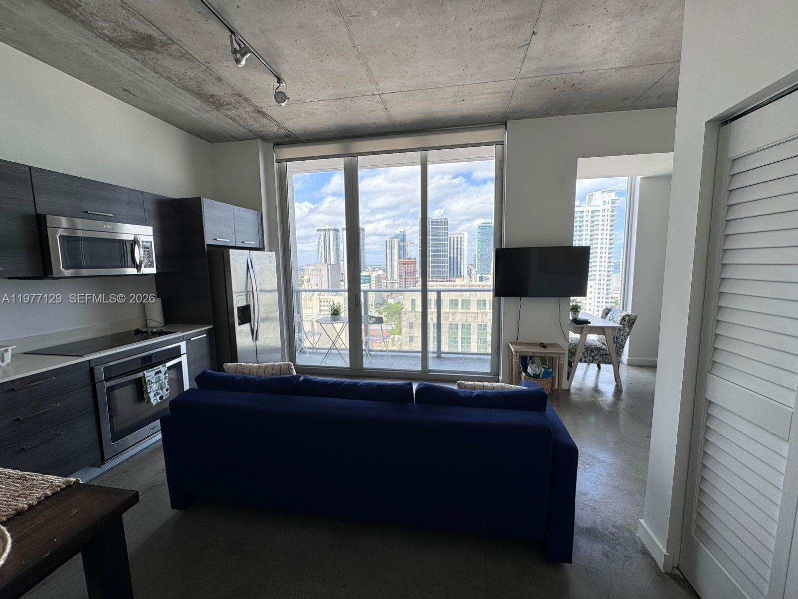 CENTRO CONDO - Residential