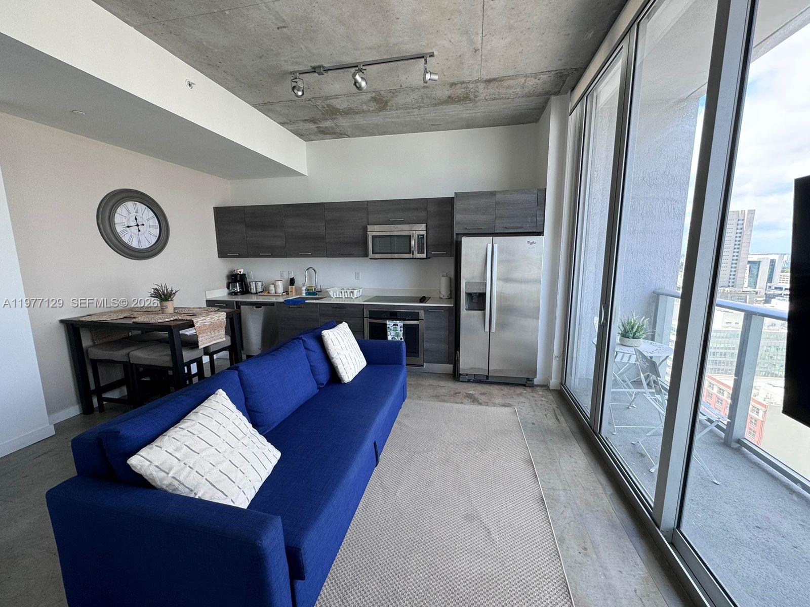 CENTRO CONDO - Residential