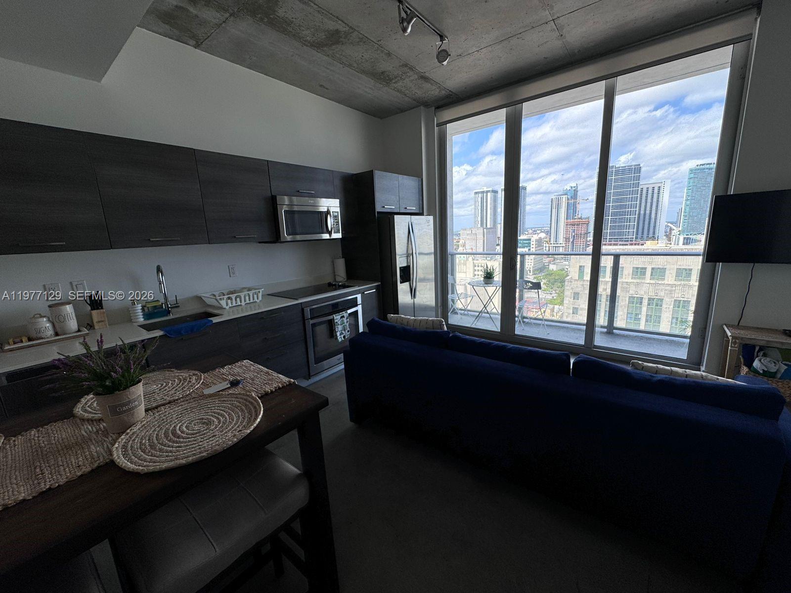 CENTRO CONDO - Residential