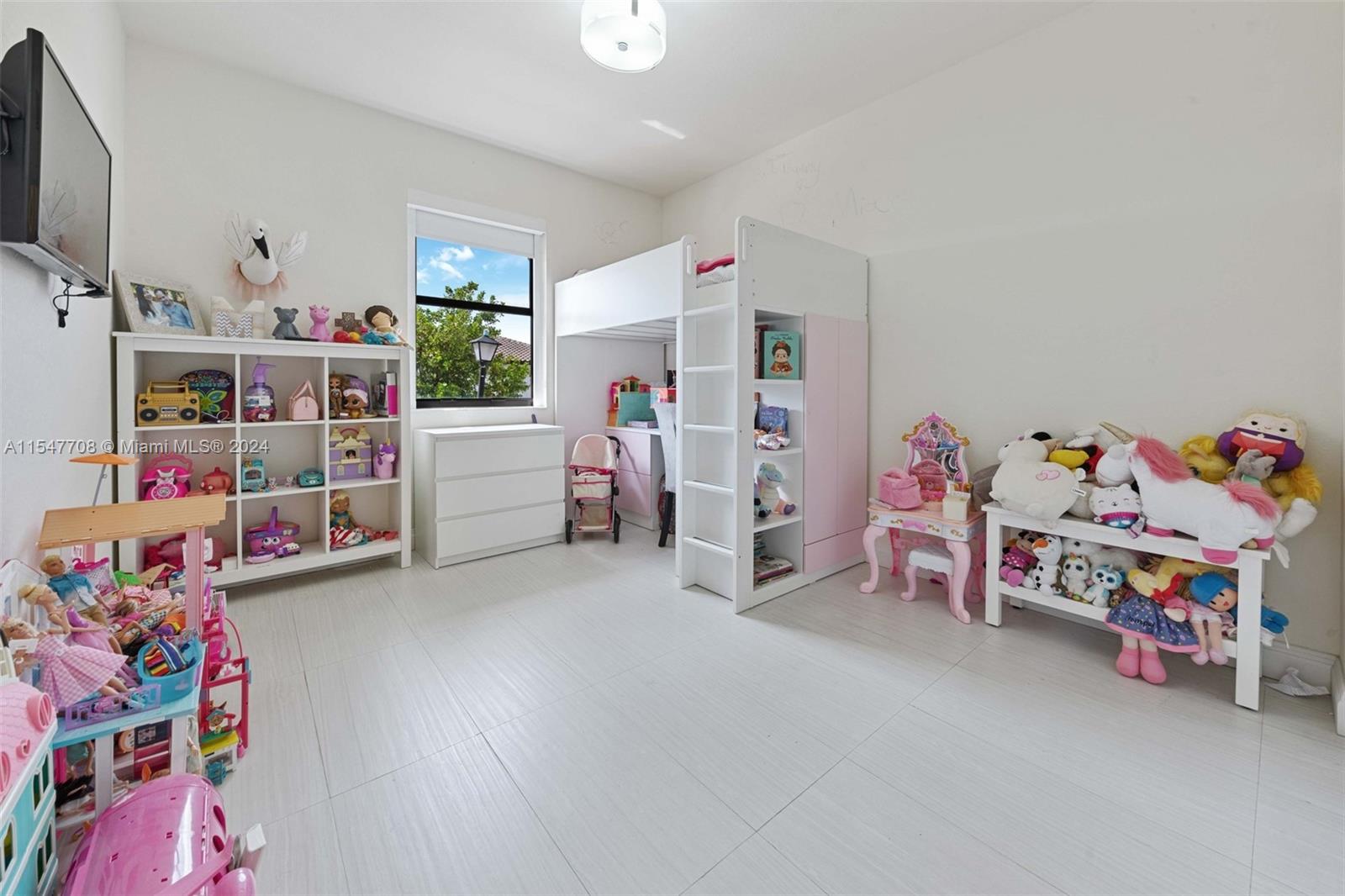 GRAND BAY NORTH - Residential