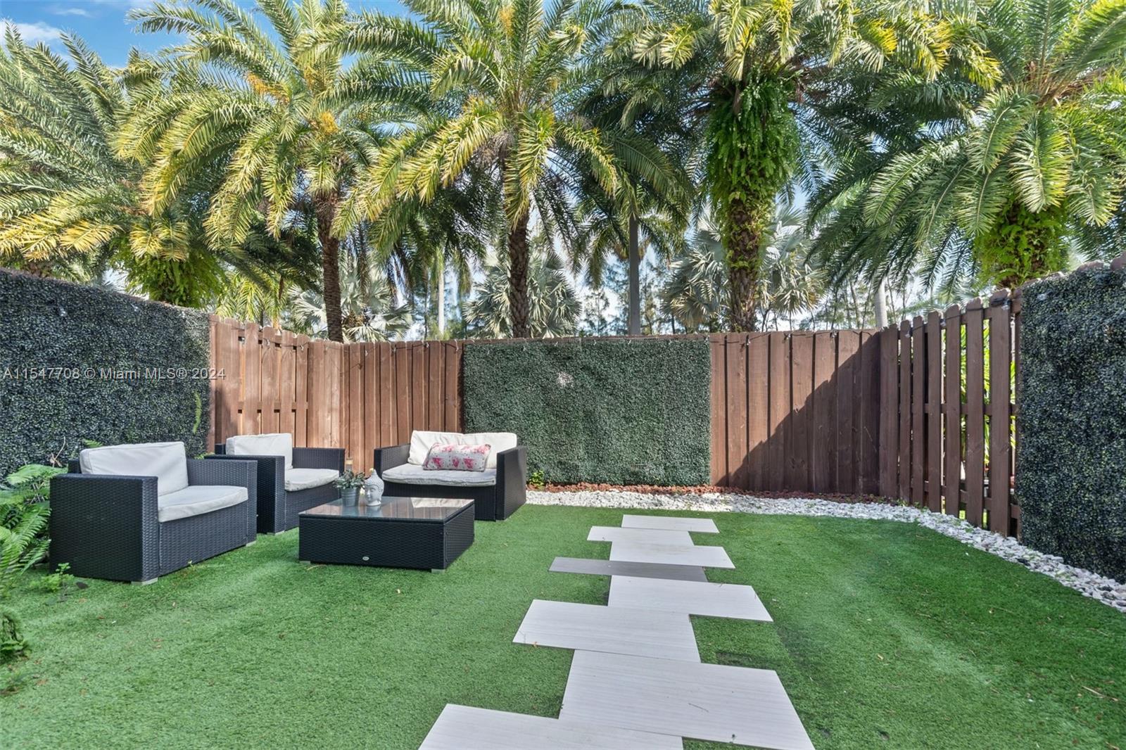 GRAND BAY NORTH - Residential