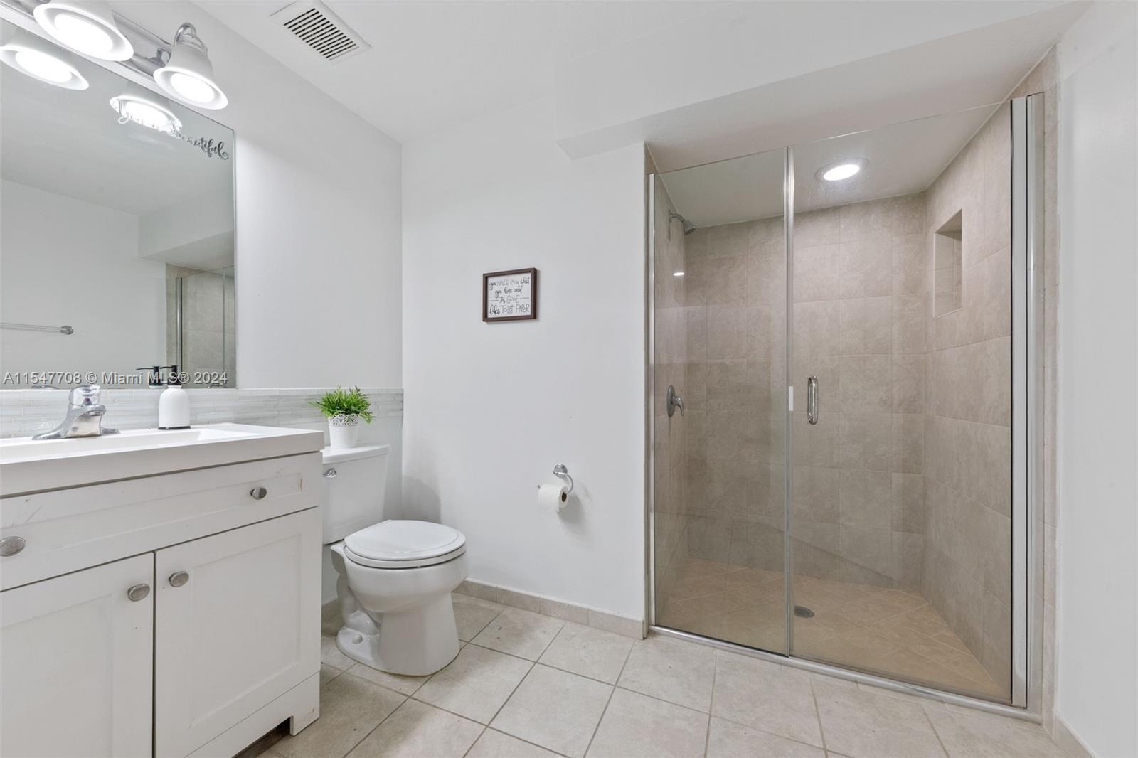 GRAND BAY NORTH - Residential