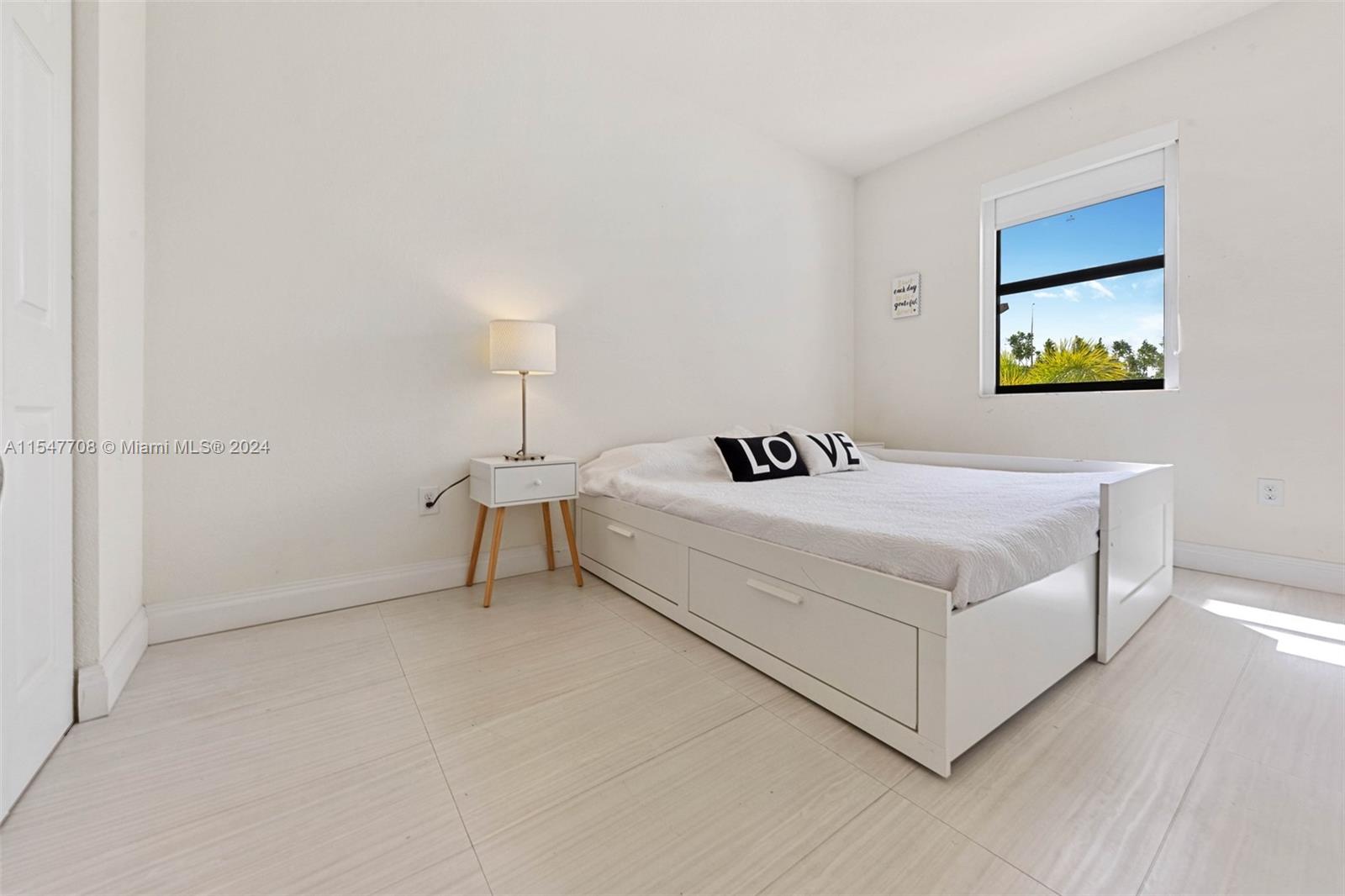 GRAND BAY NORTH - Residential