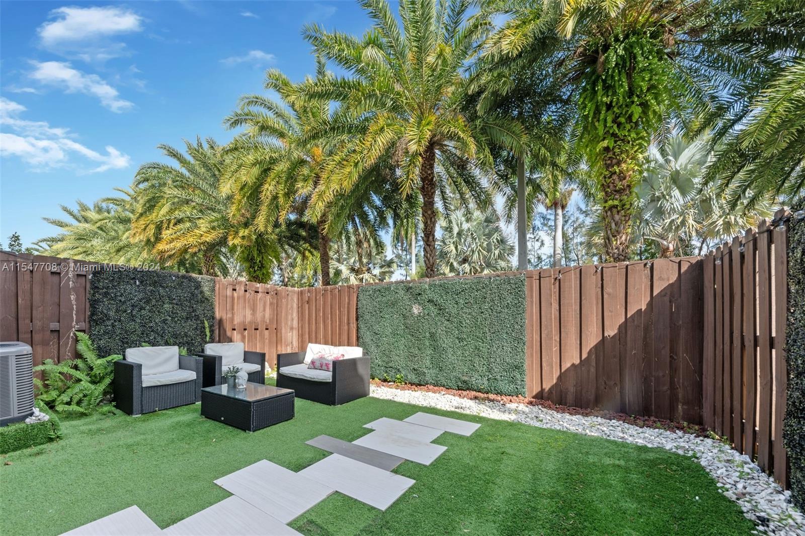 GRAND BAY NORTH - Residential