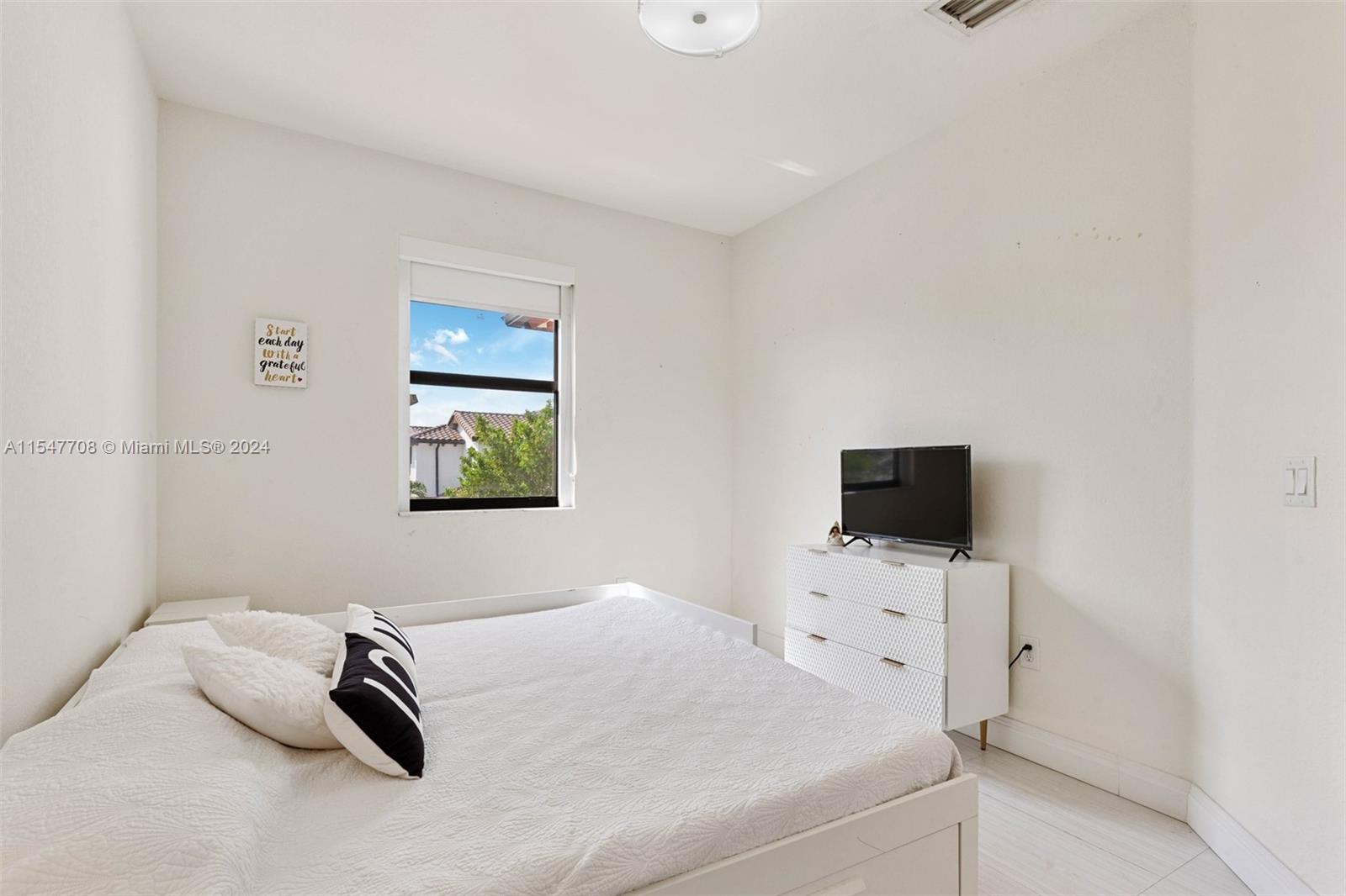 GRAND BAY NORTH - Residential