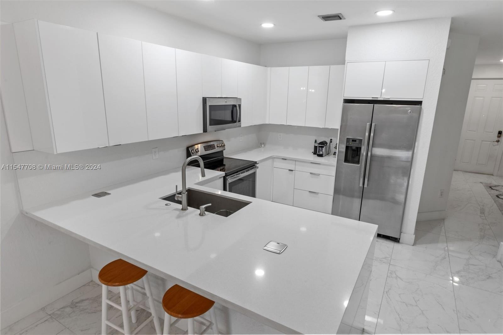 GRAND BAY NORTH - Residential