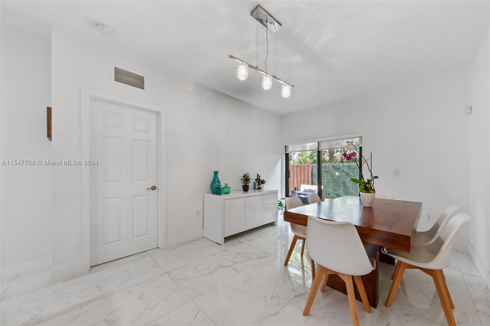 GRAND BAY NORTH - Residential