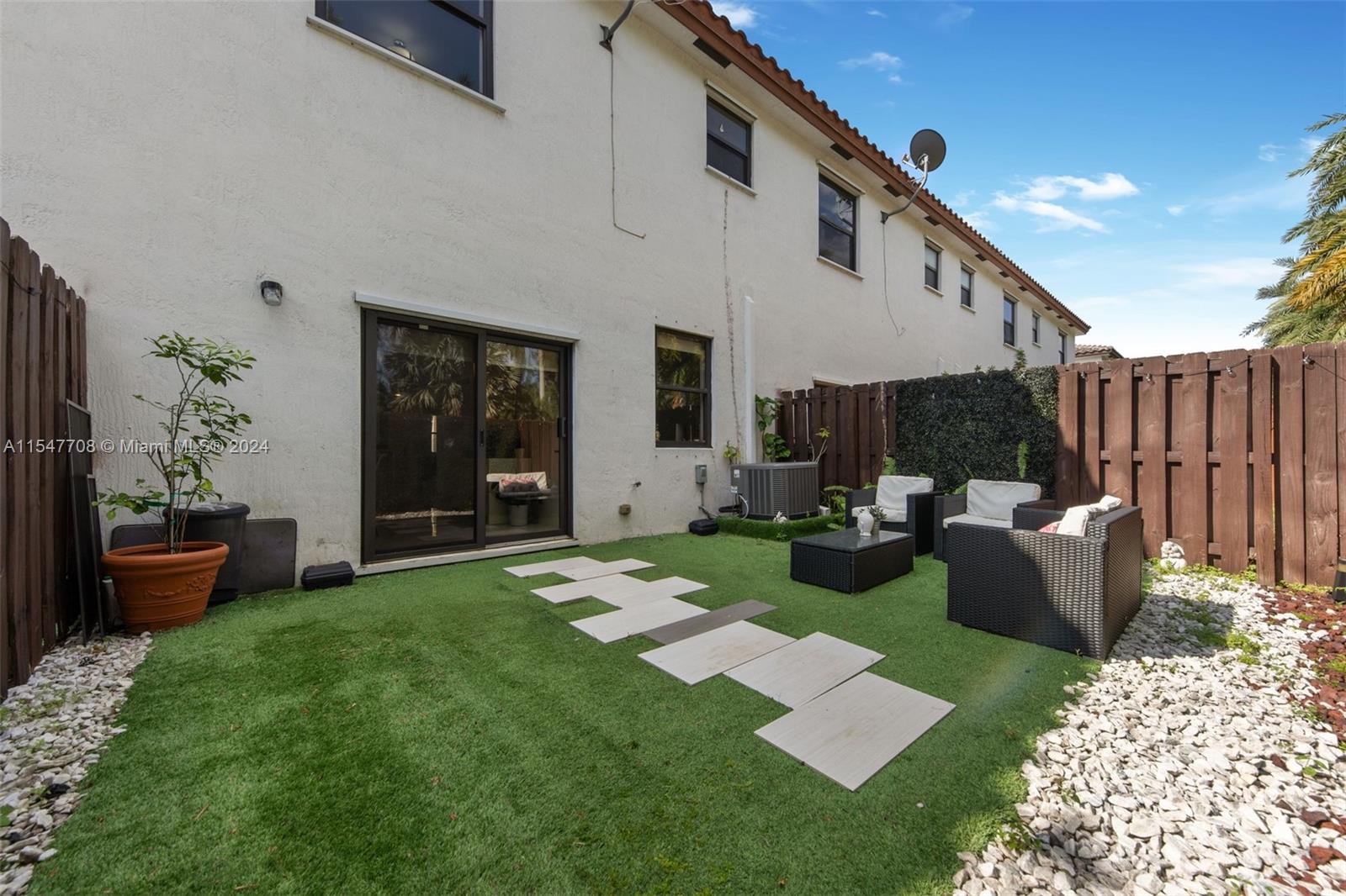 GRAND BAY NORTH - Residential