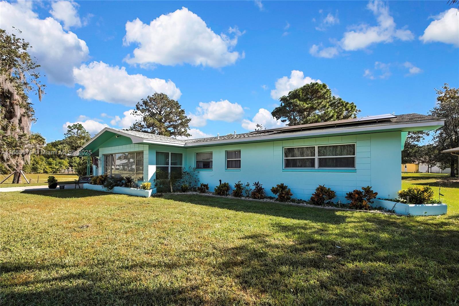 Paradise Country Club - Residential