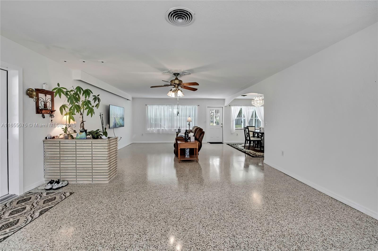 Paradise Country Club - Residential