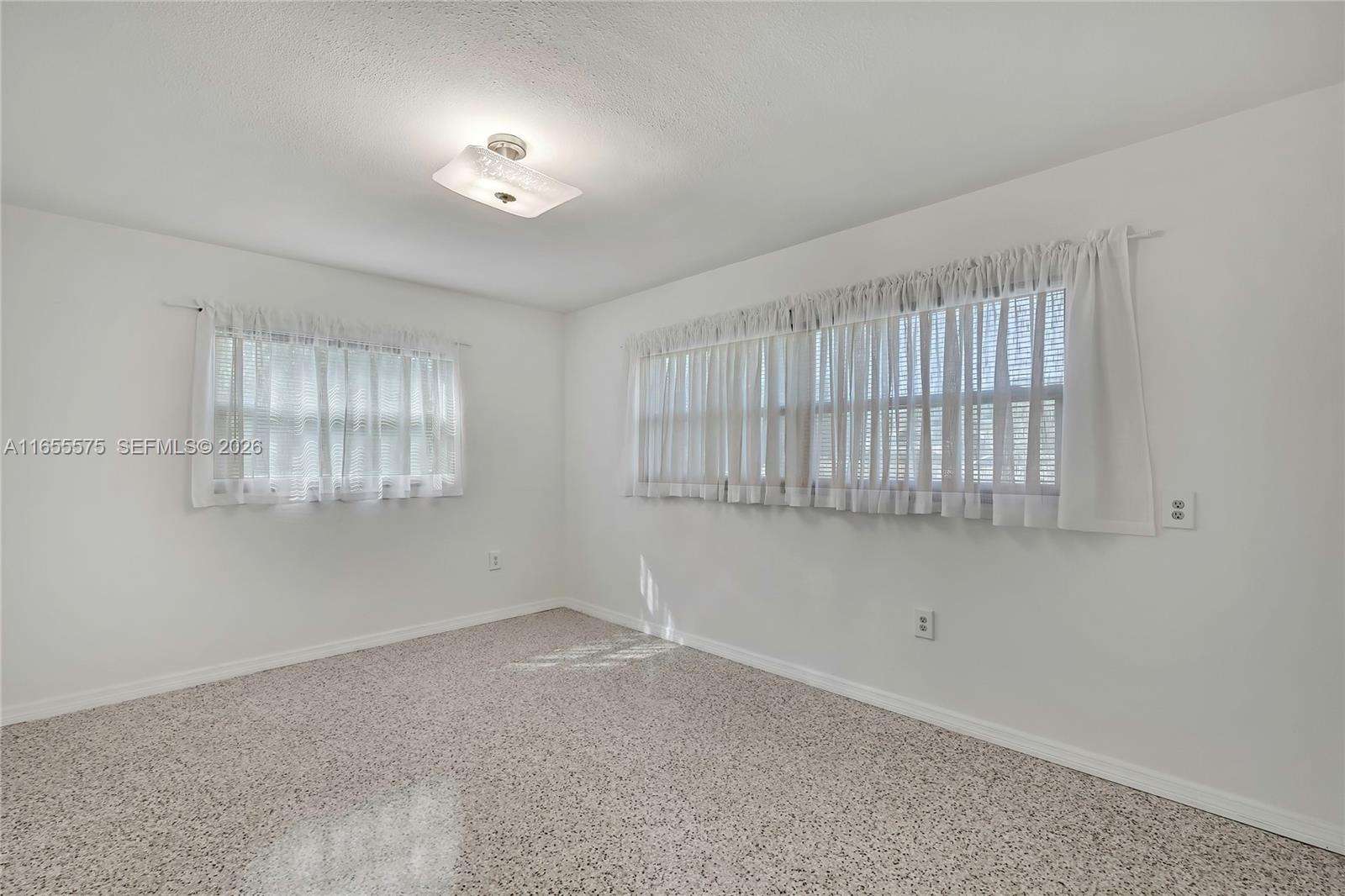Paradise Country Club - Residential
