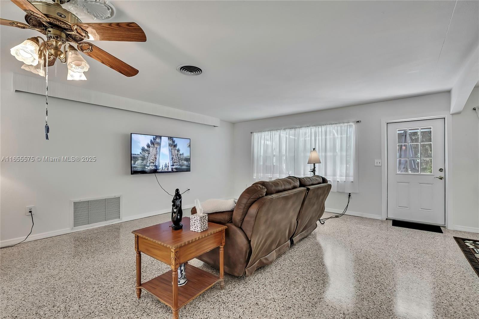 Paradise Country Club - Residential