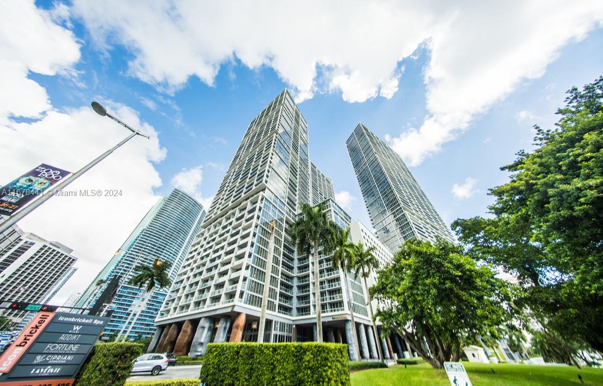 495 Brickell Ave 4004