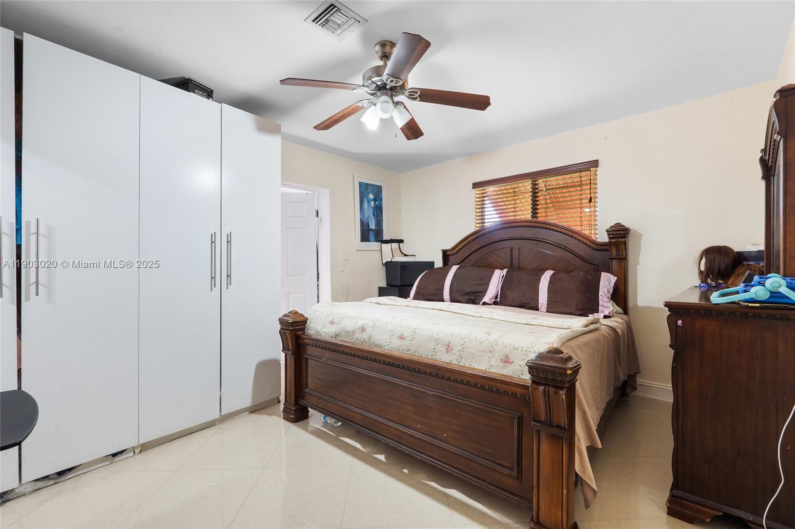 PICKWICK LAKE ESTATES SEC - Residential