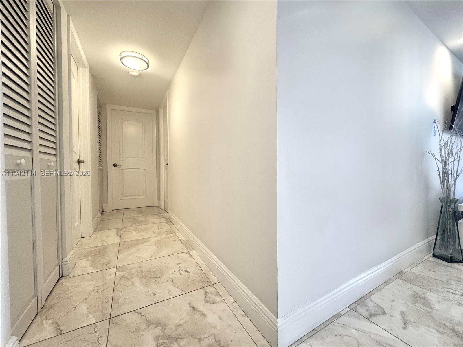 HALLMARK OF HOLLYWOOD CON - Residential Lease